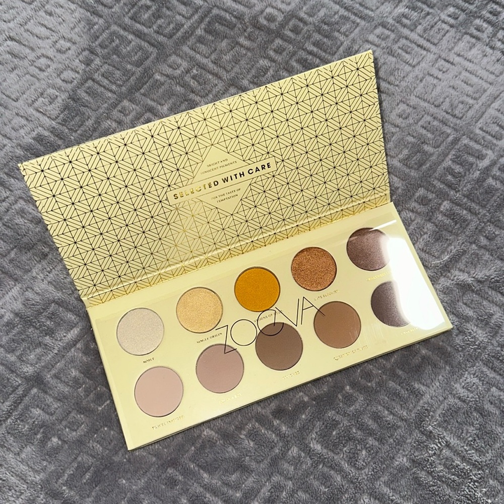 BRAND NEW Eyeshadow palette